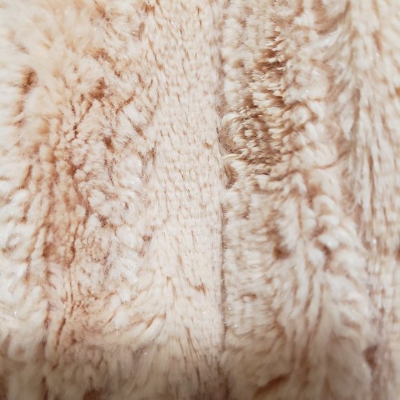 Bebe Girls Pink Faux Fur Ruffle Zip Up Vest - Picture 8 of 10